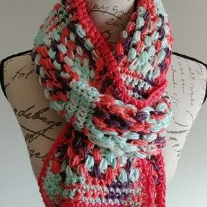 Light Tide Popcorn Crochet Scarf
